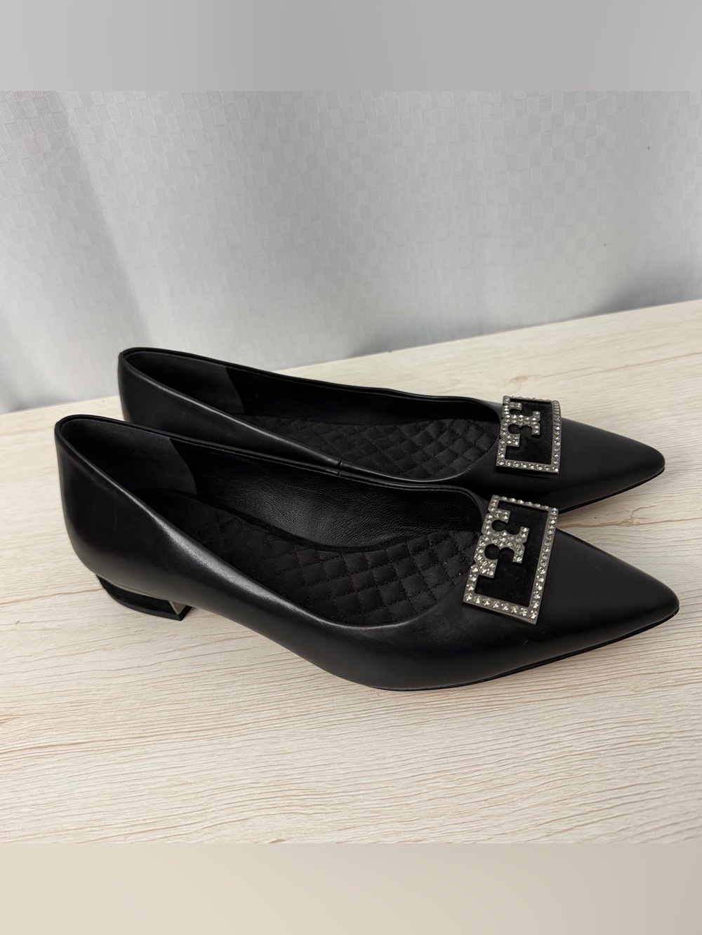 Tory Burch Gigi Black Leather Rhinestone Embellished Pointed Toe Flats Size 7